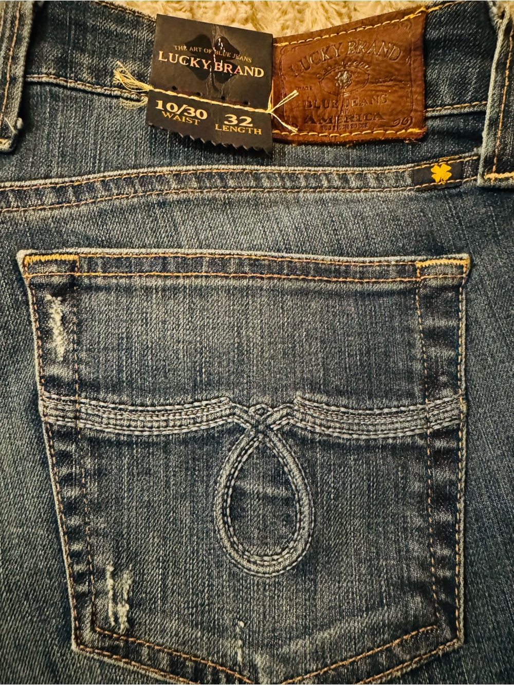 Lucky Brand Women’s Jeans. Mid Rise, Curvy Fit, Slim Boot - Picture 2 of 4
